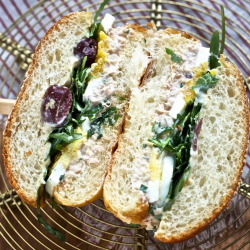 PAN BAGNAT