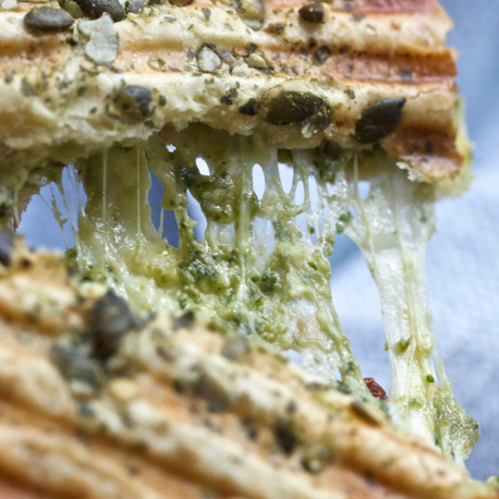 PANINI PESTO MOZZARELLA