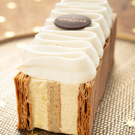 [LIVRAISON 11-18 DEC.] Bûche Fraise Lait d'Amande (8 pers.)