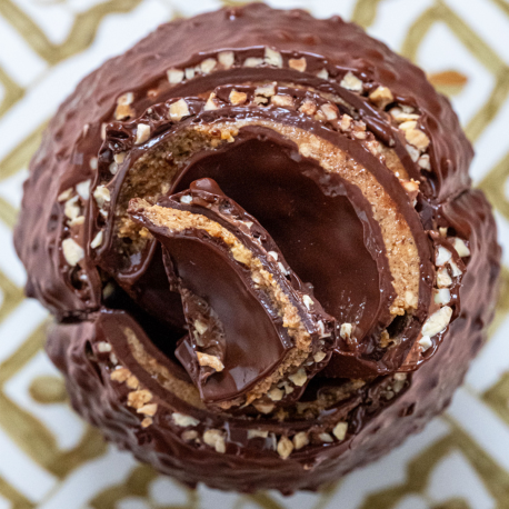 OEUF ROCHER AMANDE NOUGATINE NOIR